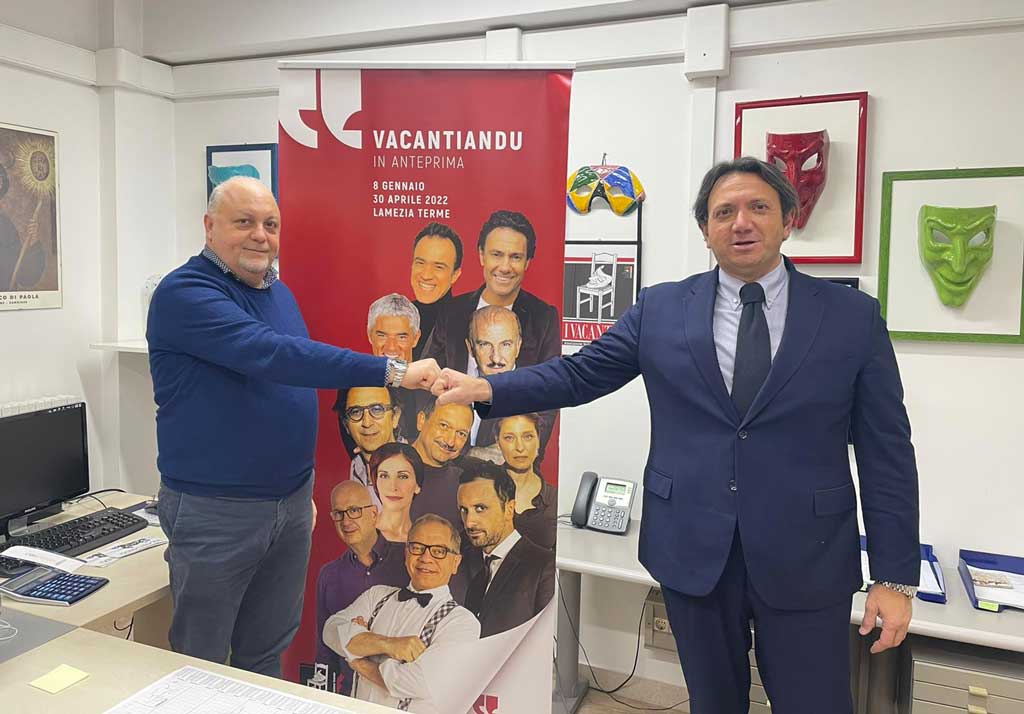 Lamezia, "Vacantiandu in anteprima" al teatro Grandinetti: biglietti gratuiti per studenti, anziani e chi non può permetterselo