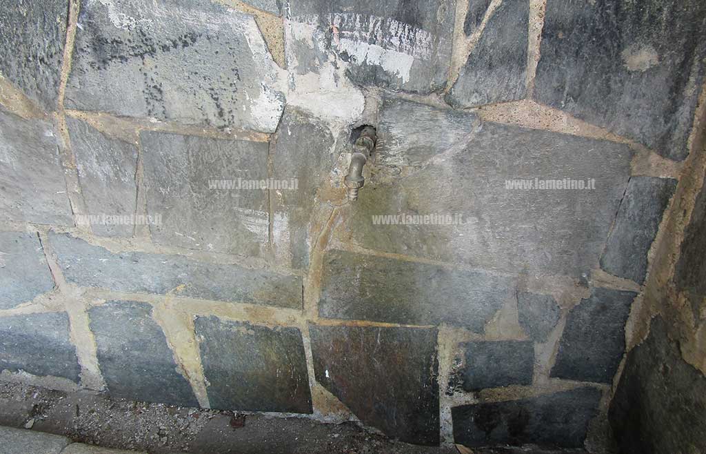 Niola-fontana2.jpg