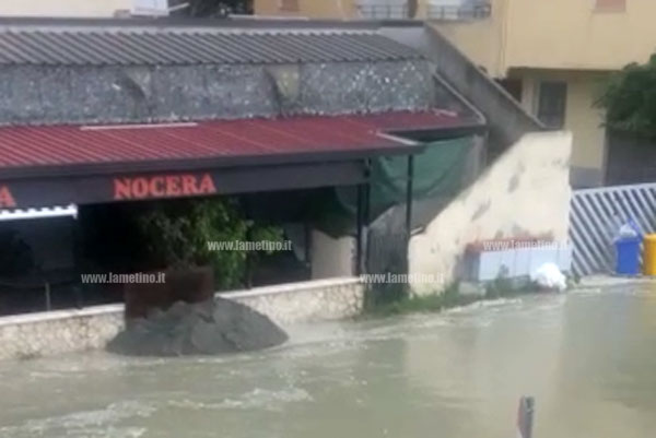 Nocera-mareggiata_2.jpg