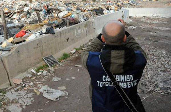 Calabria: Sequestrate aree e impianti stoccaggio rifiuti, 7 denunce