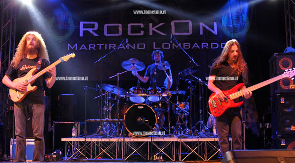 Calabria: La “danza degli Aristocrats” incanta Martirano Lombardo nella nona edizione del “RockOn”