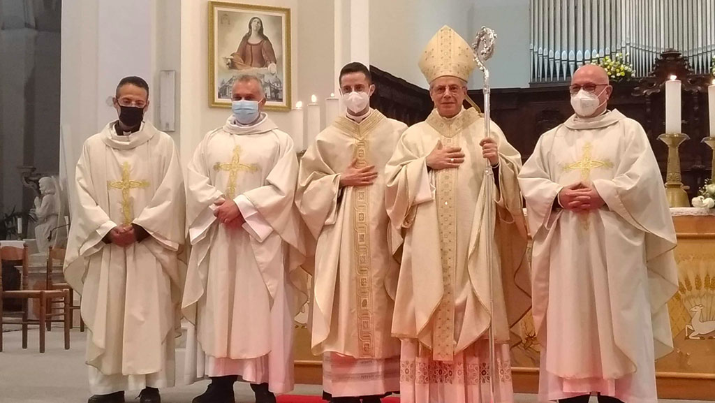 Lamezia, ordinazione don Alessandro Baglio. Vescovo Schillaci: “Cammina sempre con gli altri”