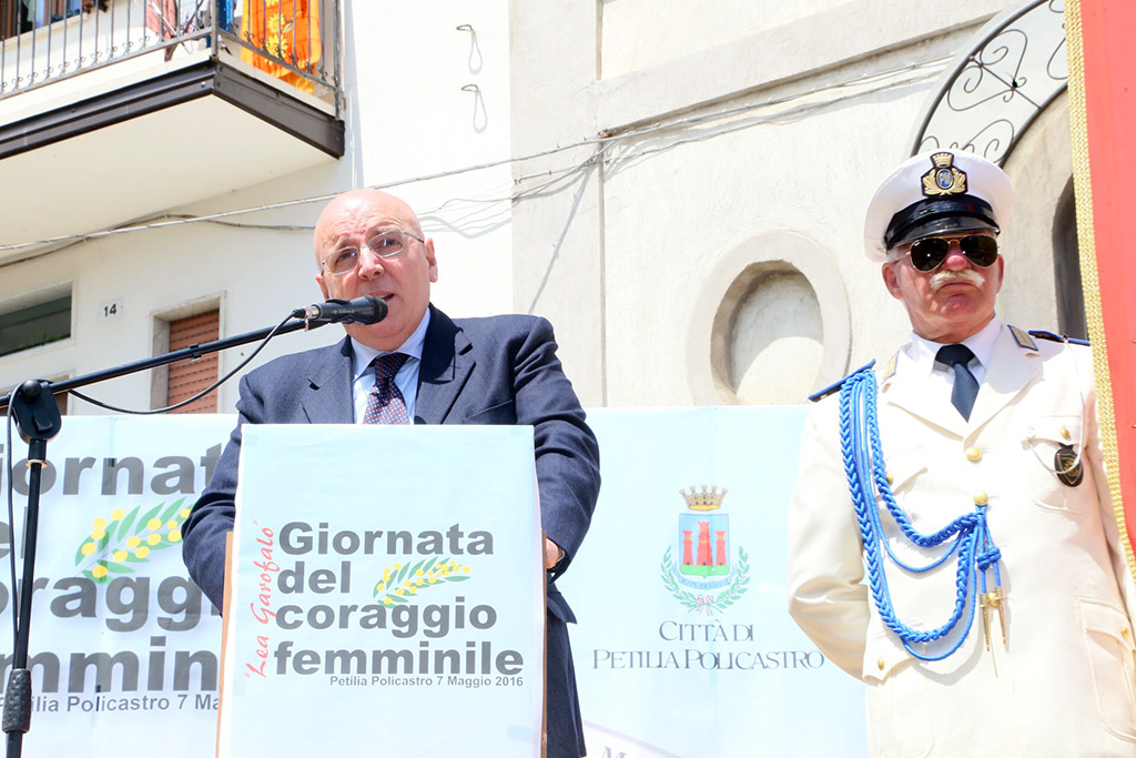 Oliverio-premio-petilia_2.jpg