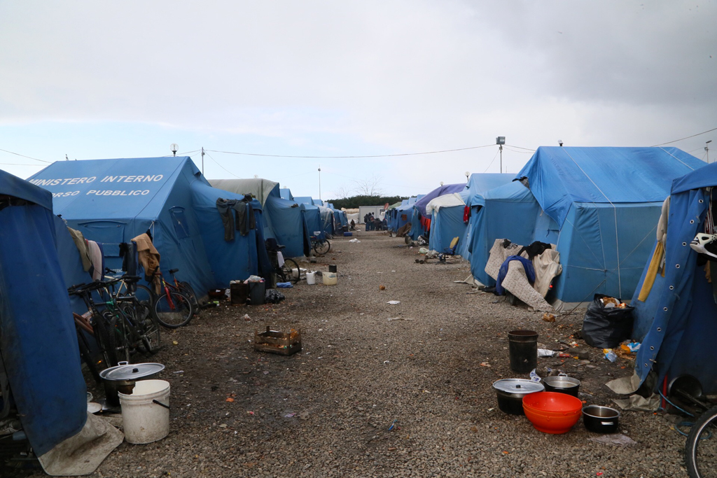 Smantellamento tendopoli San Ferdinando: si punta su accoglienza diffusa migranti