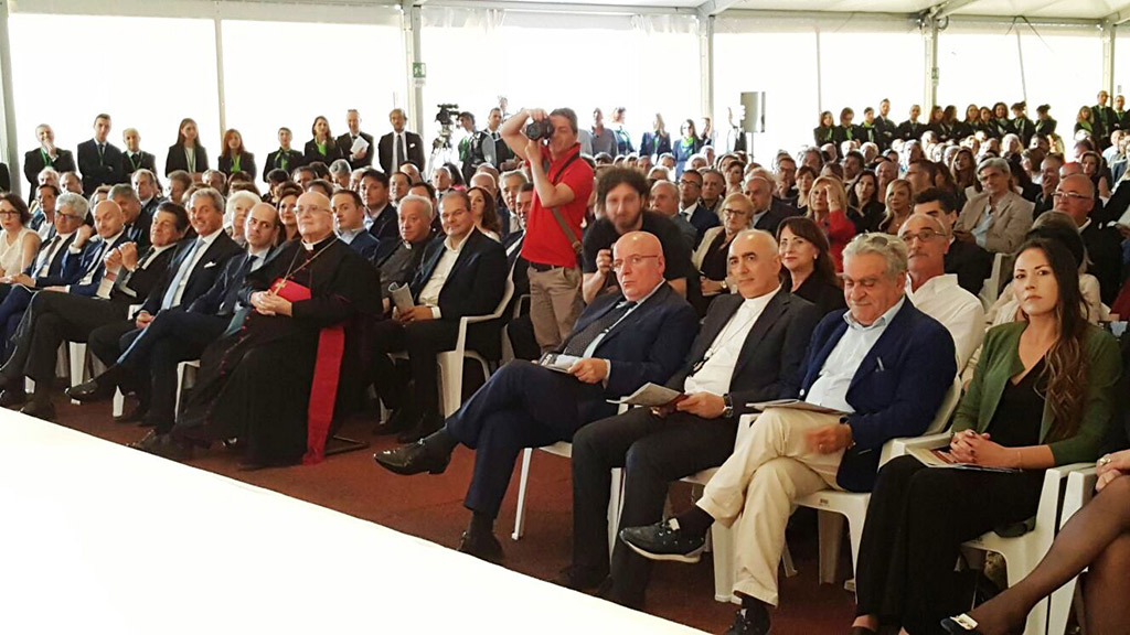 Oliverio_crotone_ospedale3.jpg