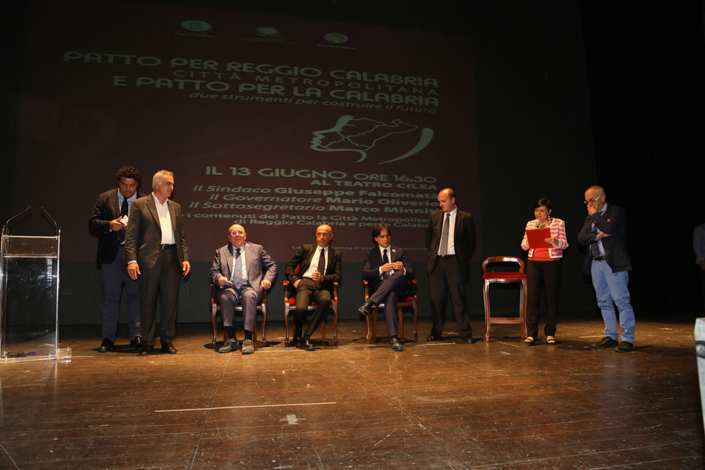Oliverio_patto-regione3.jpg