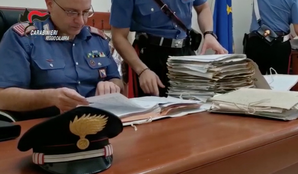 Operazione 'Cara accoglienza', gestione centro assistenza migranti poco trasparente: indagato anche sindaco di Varapodio - VIDEO