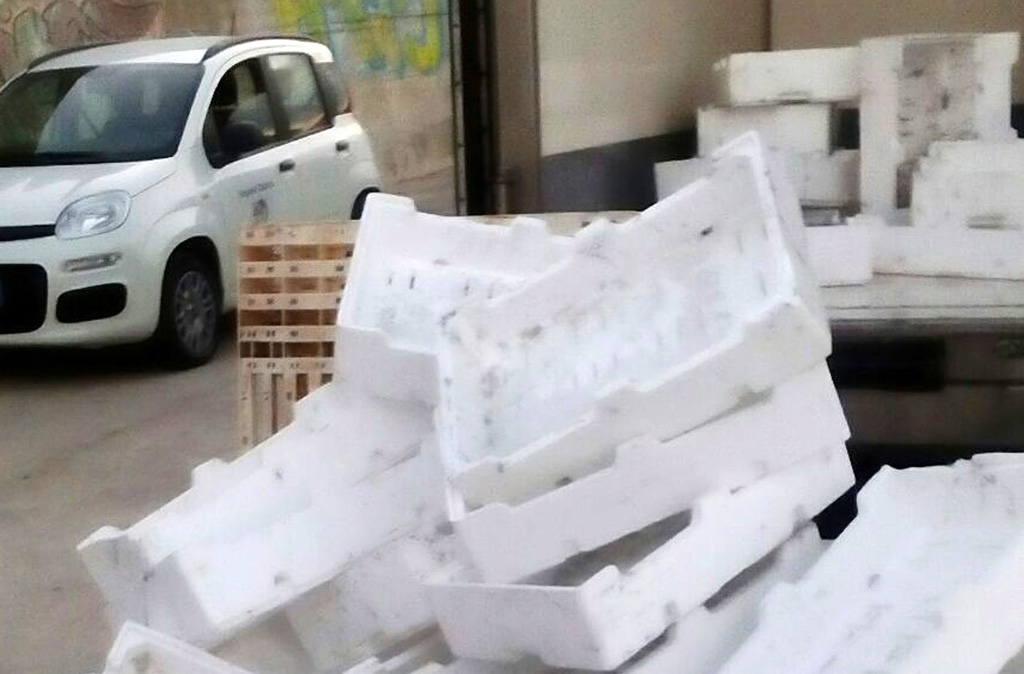Sequestrati prodotti alimentari in provincia di Catanzaro, azione congiunta Asp e forze dell’ordine