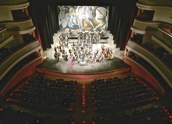 Orchestra-filarmonica-calabria-2-gennaio-2015-catanzaro.jpg