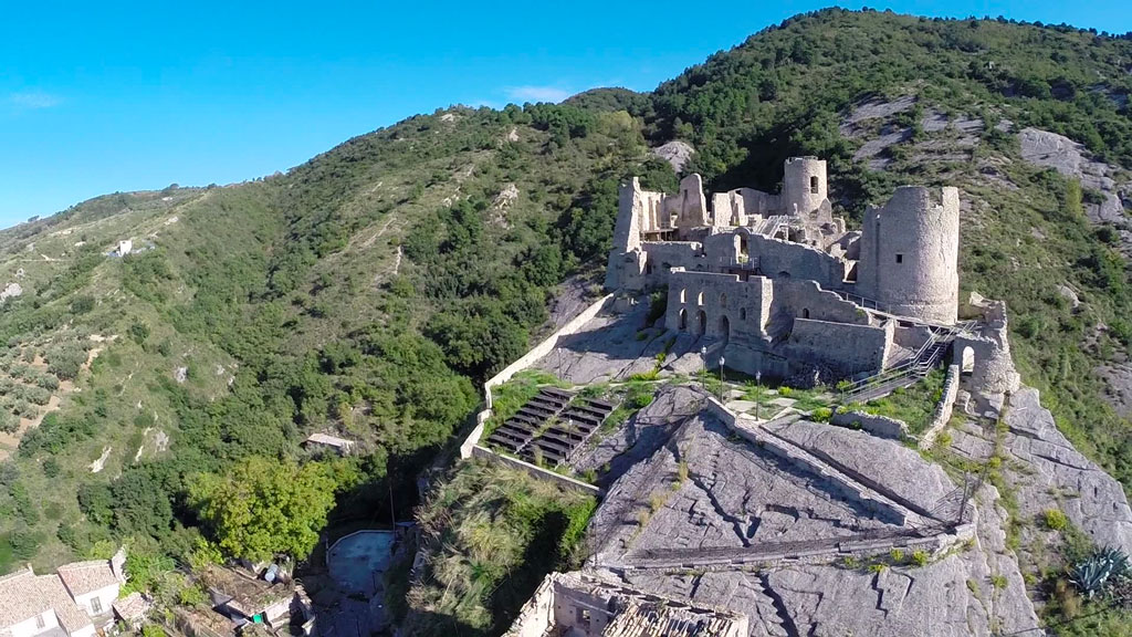 Coldiretti: "Buono il riscontro in Calabria dei turisti nei nostri 322 piccoli borghi"