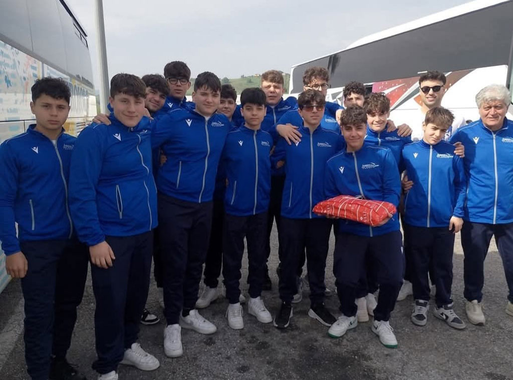 Pallanuoto---Allievi---Arvalia-Nuoto-Lamezia_bef6b.jpg