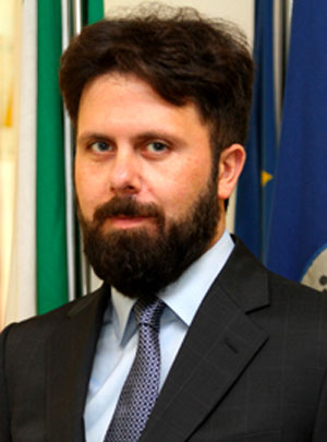 Consigliere regionale Calabria eletto in centro sinistra passa a Fi 