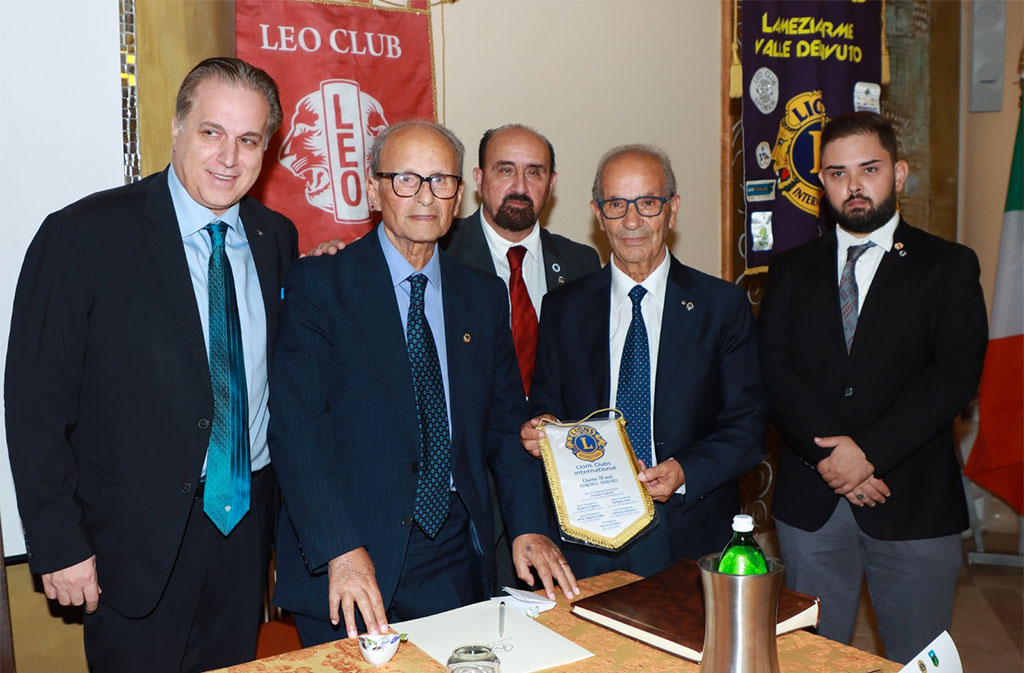 Passaggio-campanella-lions-6.10.2022_dc205.jpg