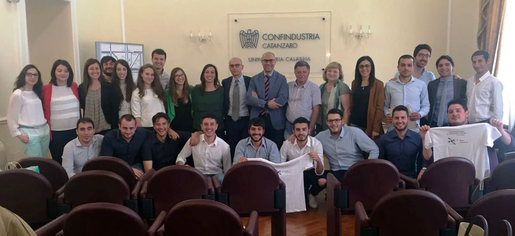 Presentazione dei progetti di ricerca effettuati dagli studenti del  progetto “PerCorsi di Management” a Catanzaro