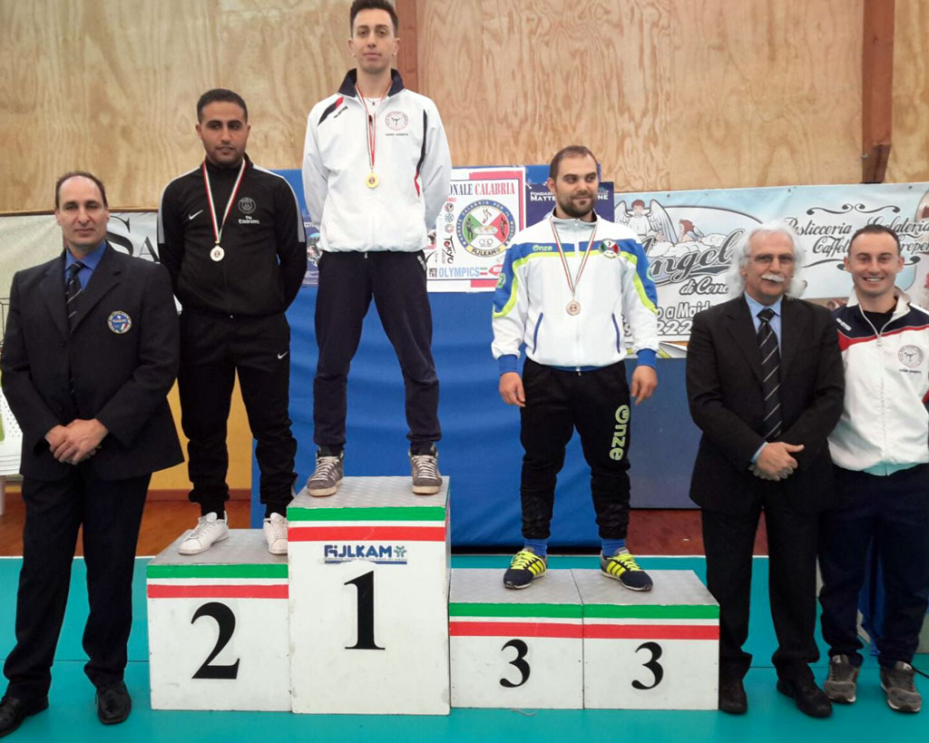 Podio_karate_pro-sport-tirrenico.jpg