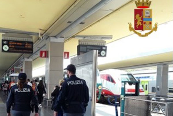 Fugge per trovare amico conosciuto su social, rintracciata 12enne a Crotone