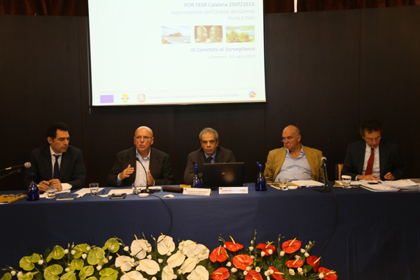 Por-Calabria-Oliverio-2.jpg