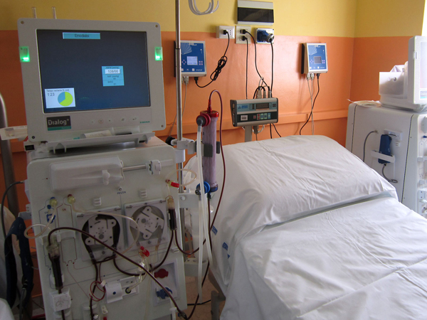 Postazione-dialisi-soveria-mannelli-2013-2_c5f01_5a192.jpg
