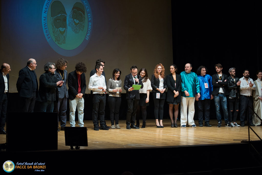 Finale del Festival nazionale del cabaret "Facce da Bronzi" a Lamezia: i premi 