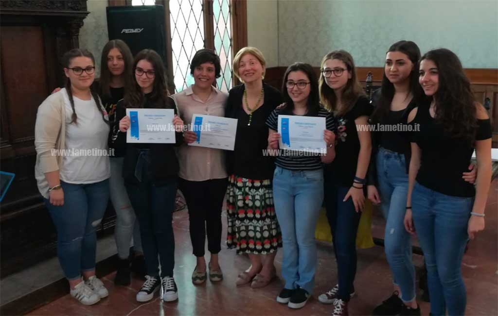 Cerimonia di consegna del premio dedicato a Cristiano e Tramonte "in memoria del loro sacrificio"