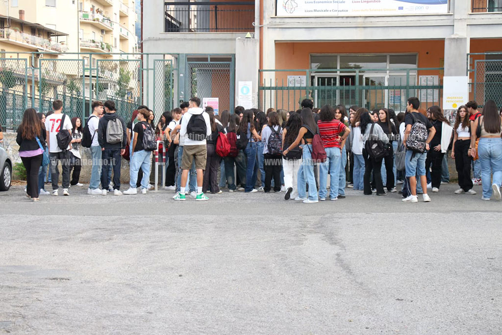 Primo-giorno-di-scuola-14092023-lamezia_428db.jpg