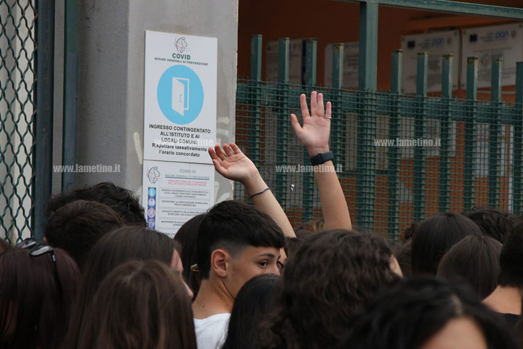 Primo-giorno-di-scuola-14092023-lameziab9c4d58600_22005.jpg