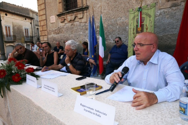 Oliverio ad Aiello Calabro per commemorazione Nando Aloisio