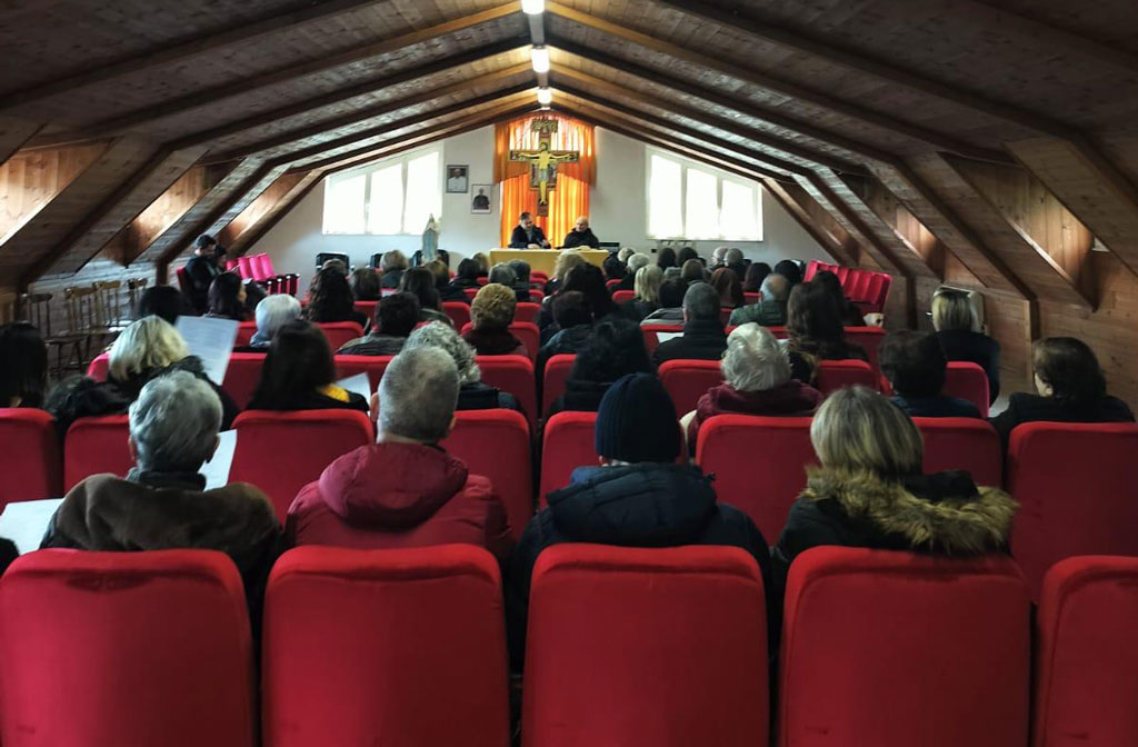 RITIRO-CARITAS-1_4d965.jpg