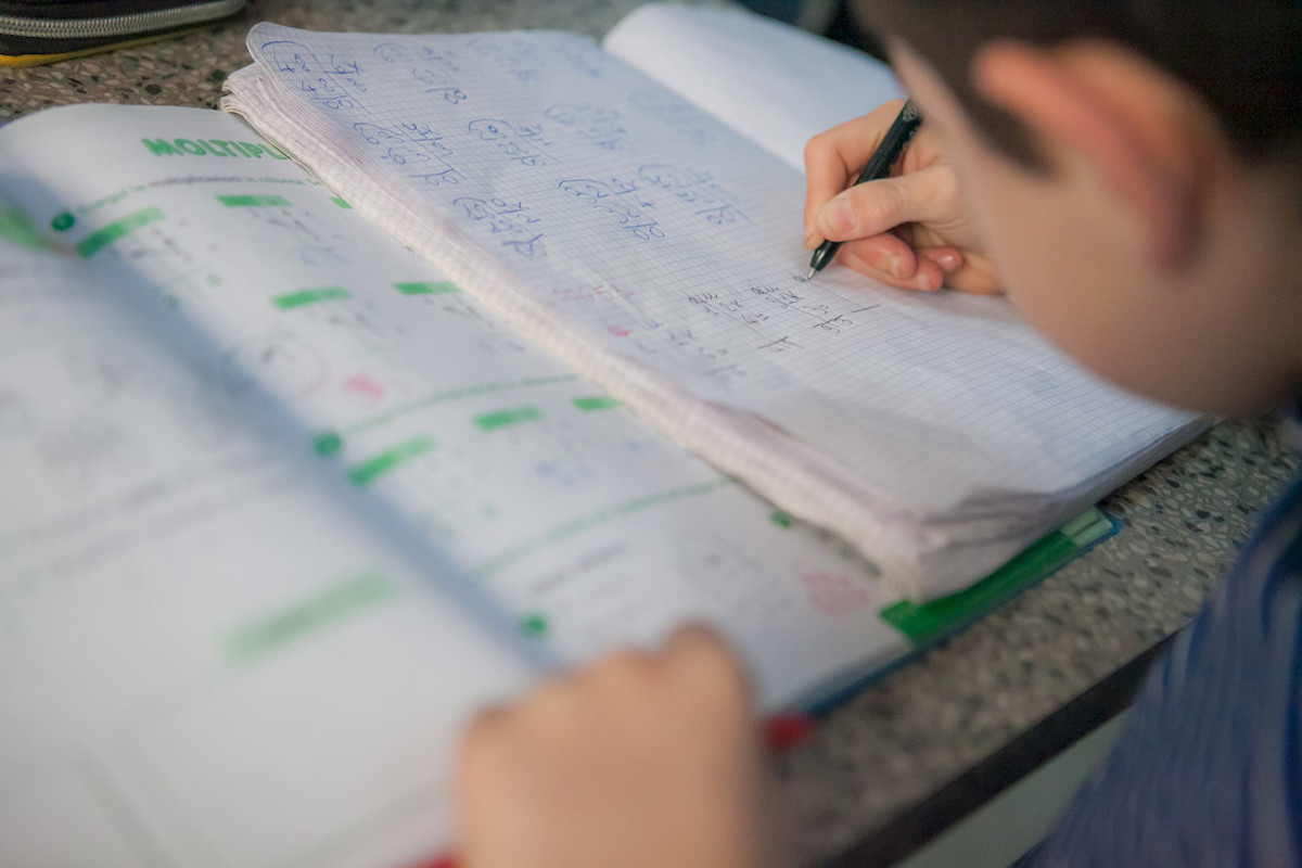 Regione Calabria tra le prime per povertà educativa, Save the Children apre "punto luce" a San Luca