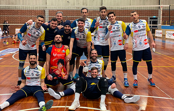 Pallavolo, Raffaele Lamezia batte 3 a 0 la Tonno Callipo