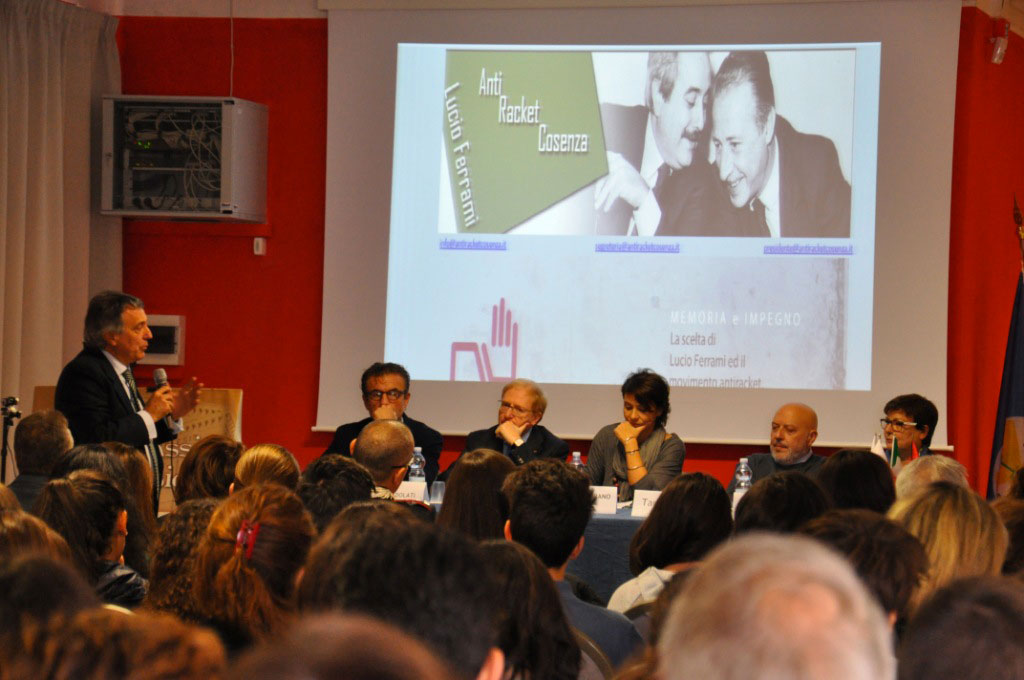 Ricordo-Ferrami-Liceo-Classico-Telesio-Cosenza.jpg