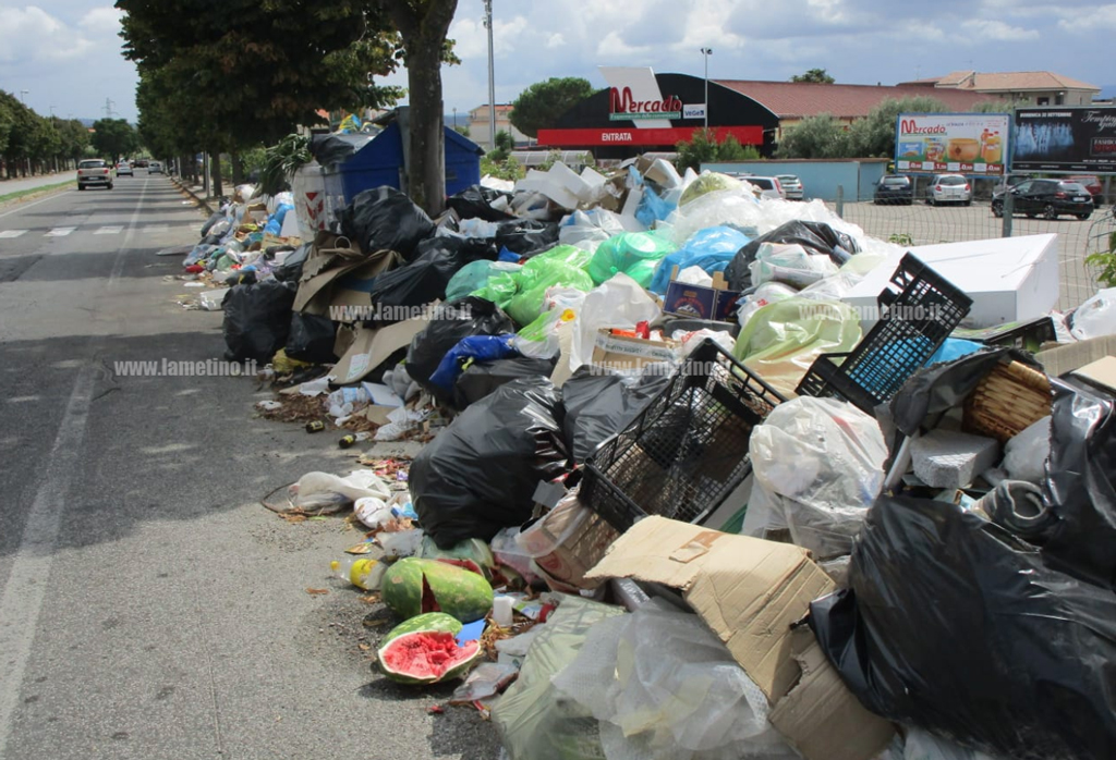 Rifiuti-lamezia-9-settemrbe-2019-7.jpg