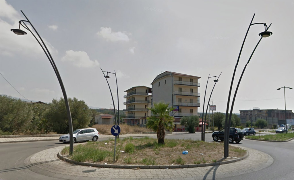 Lamezia: restyling rotatorie e aiuole comunali, affidate a tre associazioni le sponsorizzazioni
