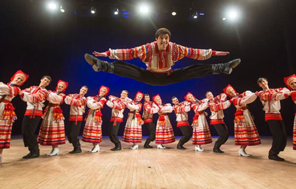 Lamezia, lo spettacolo Russian Dances in scena al Teatro Grandinetti per la stagione AMA Calabria 