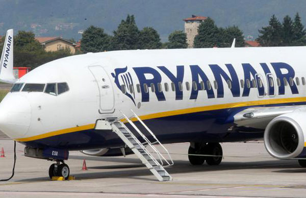 Ryanair_6fd8a.jpg