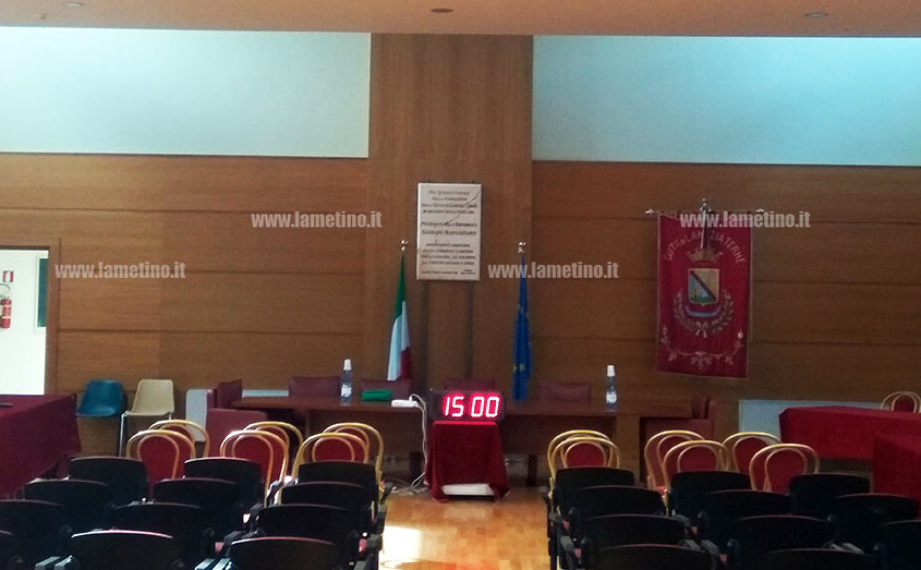 Lamezia, scioglimento: “La criminalità organizzata seduta al tavolo delle decisioni”