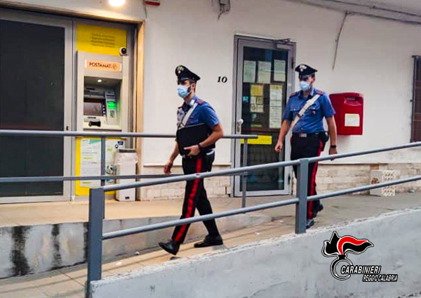 Positiva al covid esce di casa per andare in Posta: denunciata nel Reggino