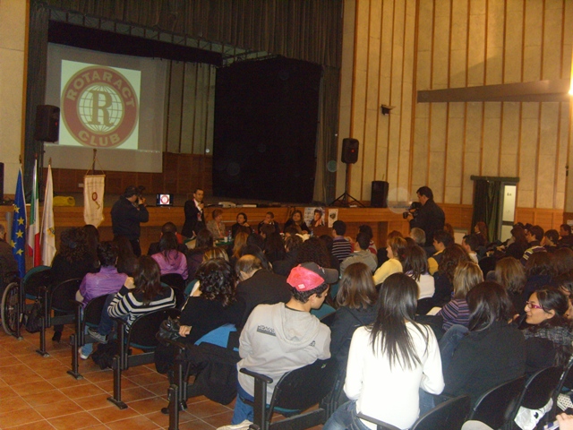 Rotaract Club Lamezia, il convegno sulla legalità e sulla sicurezza stradale