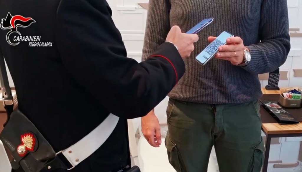 Stretta sulla movida nel Reggino, chiuse tre attività commerciali