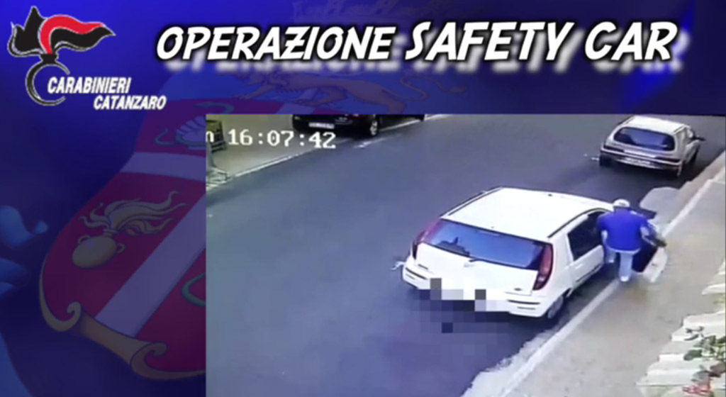Operazione "Safety Car": furti di auto per estorcere denaro, sgominata banda a Catanzaro  - VIDEO