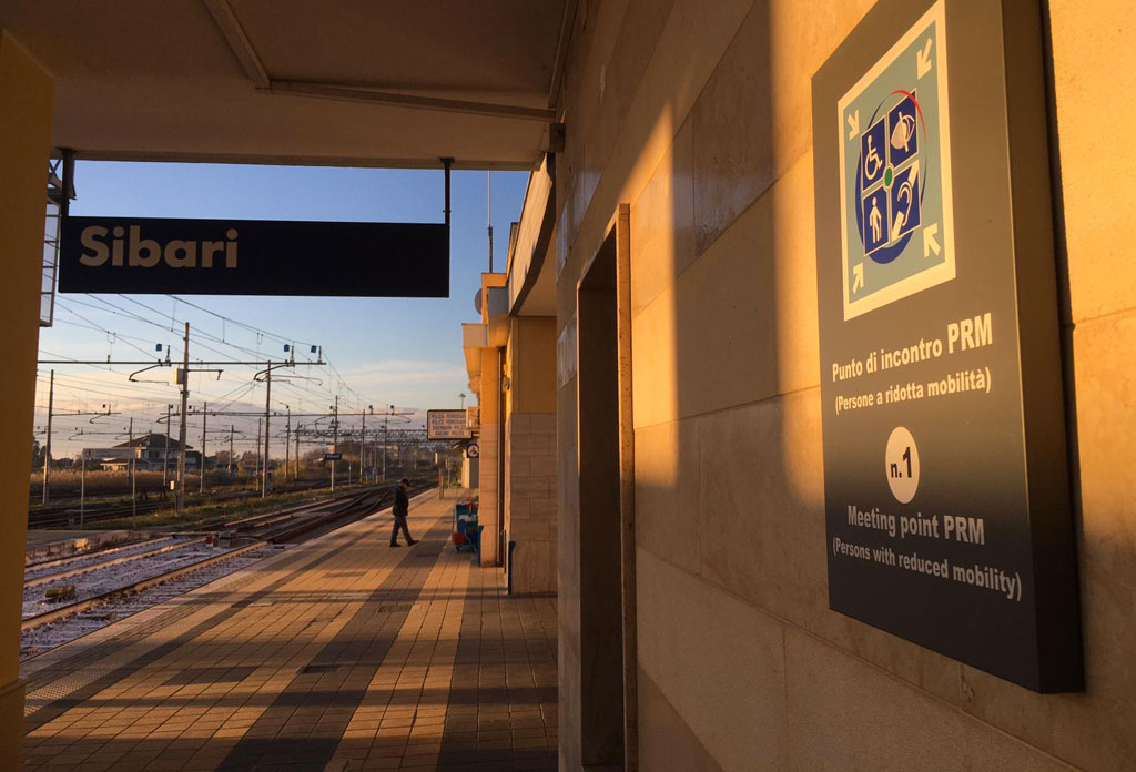 Abate (M5S): “Nasce la Sala Blu per assistenza persone diversamente abili nella stazione di Sibari”