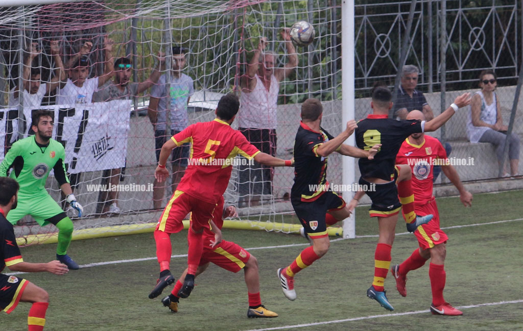 Sambiase battuto 3-1 dal Cotronei nell'andata degli ottavi di Coppa Italia
