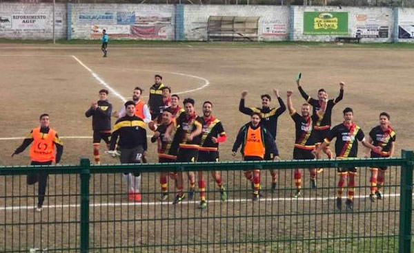 Sambiase corsaro contro la Rossanese: 3-1 sul campo neutro di Mirto