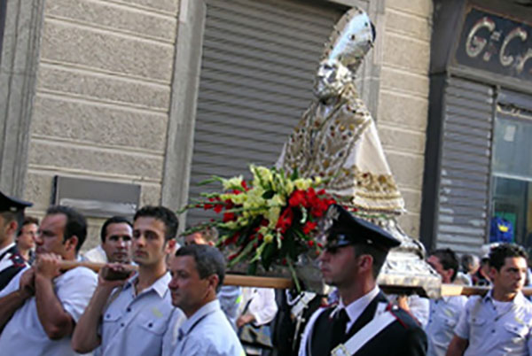 Festa San Vitaliano a Catanzaro, Vescovo: "Città continui ad amare i poveri"