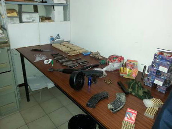 Calabria: Nascondevano una "santabarbara", due arresti nel reggino 