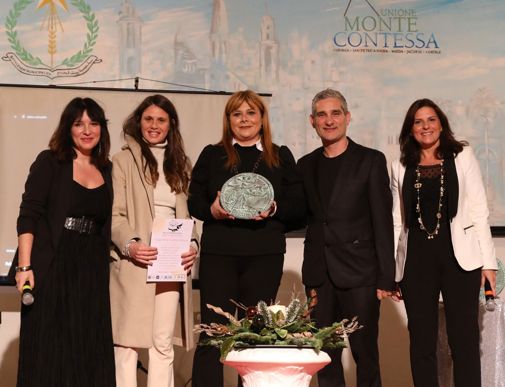 Sara-e-Marta-PELLEGRINI-EDITORE-con-Cristina-Medaglia-Nico-Serratore-e-Renata-Giuliano_bfe2f.jpg