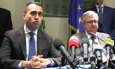 Di Maio incontra Antonino De Masi: "Gli imprenditori del sud sono supereroi"