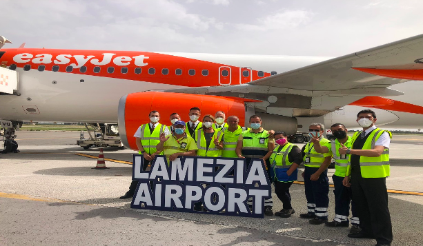 Lamezia, atterrato il primo volo EasyJet proveniente da Berlino