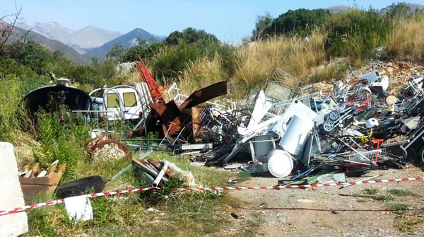 Scoperta-discarica-non-autorizzata-sulla-costa-tirrenica2.jpg