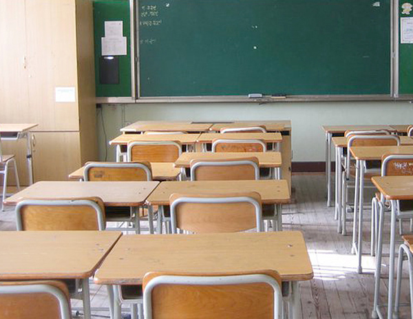 Garante infanzia Marziale: “Lunedì inizio scuola, manca certificazione agibilità in 90% plessi”